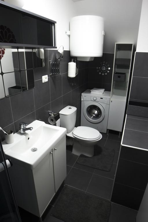 Apartment Via Liberta 皮兰 外观 照片