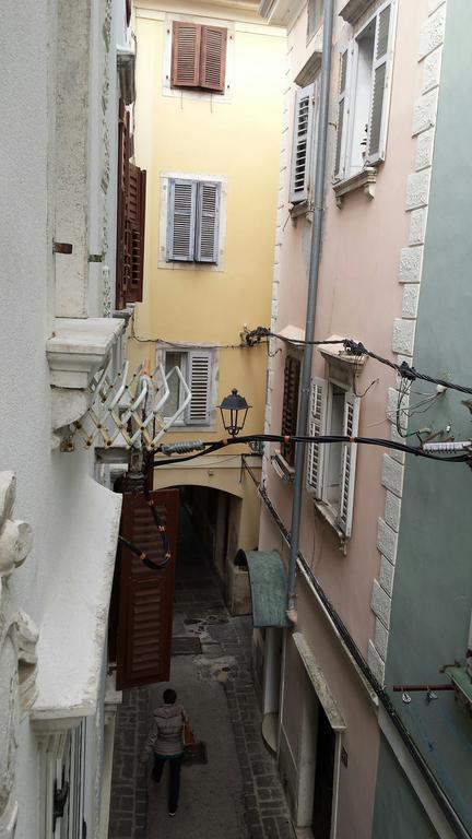 Apartment Via Liberta 皮兰 外观 照片